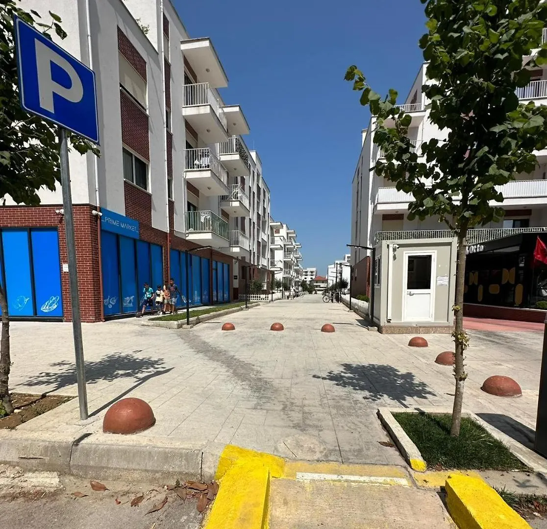 Luir'S Apartment Tirana 0*,